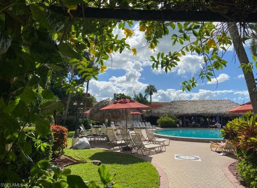 2555 Tamiami TRL N 238 NAPLES, FL 34103