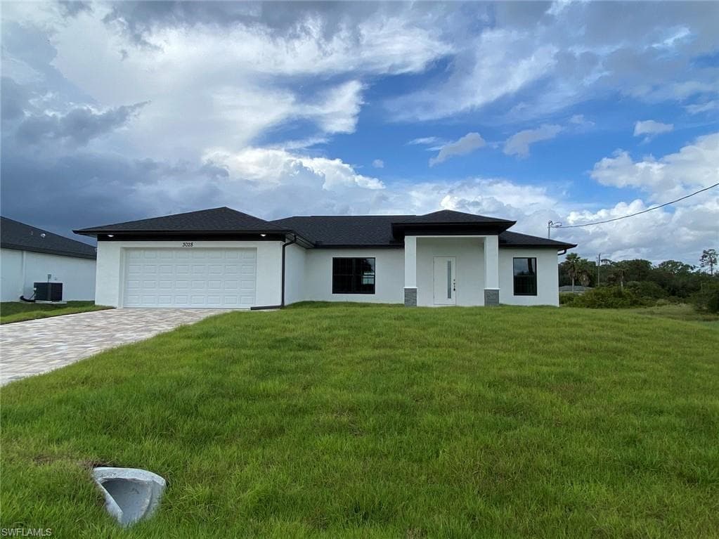 3014 Redwood LN LABELLE, FL 33935