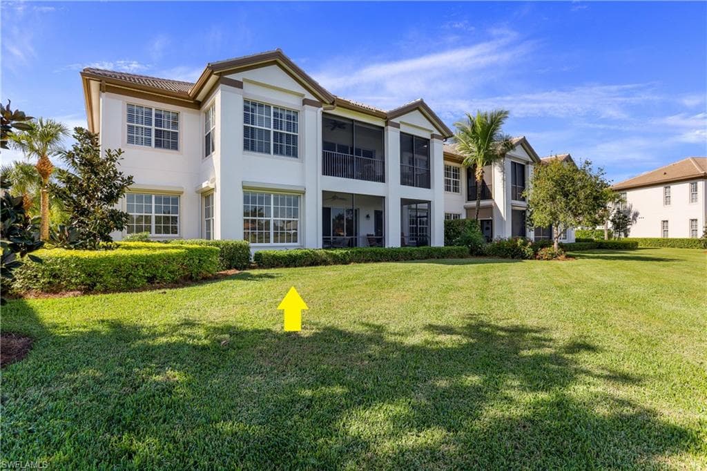 8039 Players Cove DR 102 NAPLES, FL 34113