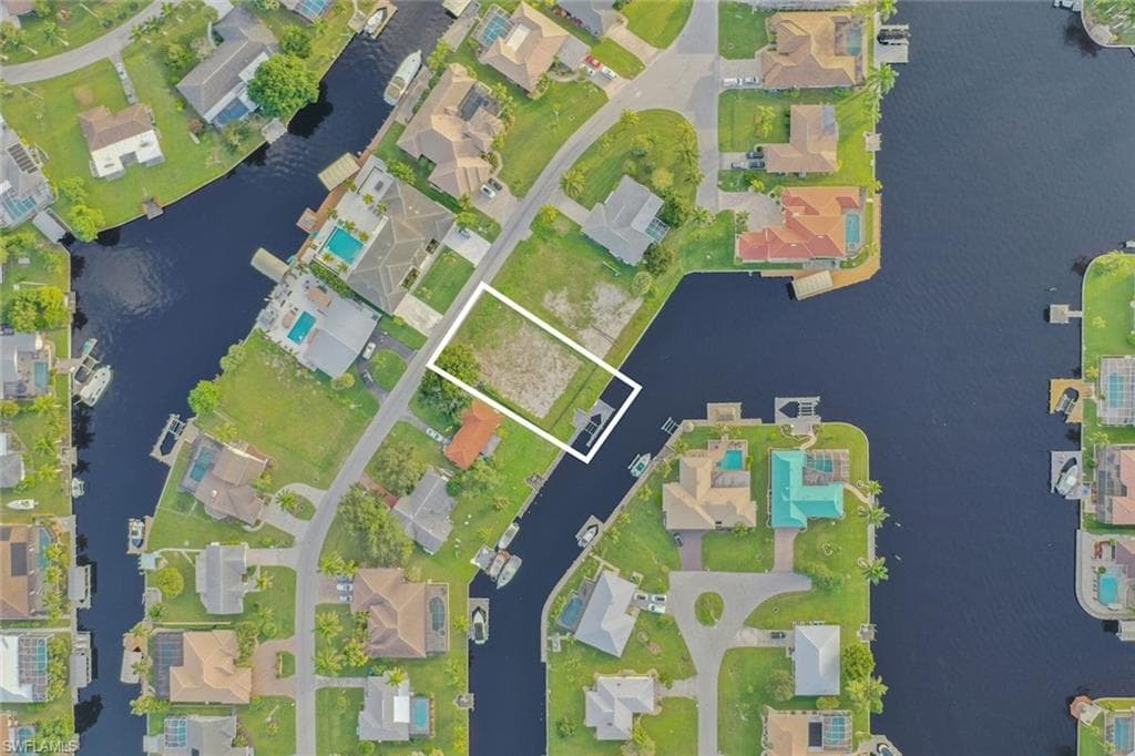4956 Seville CT CAPE CORAL, FL 33904