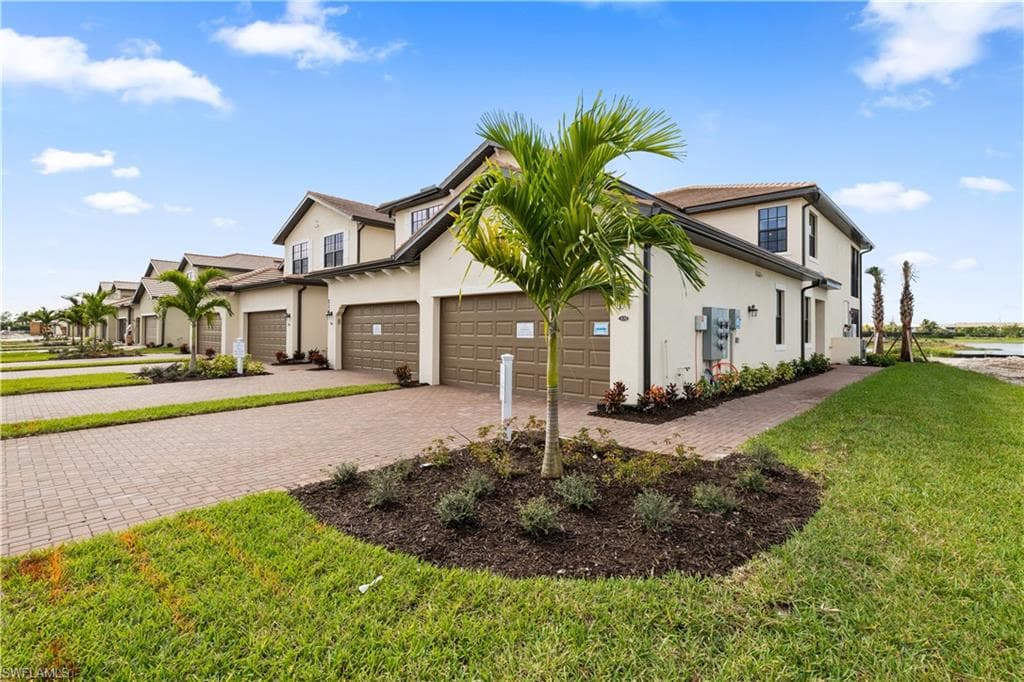 2378 Anguilla DR 101 NAPLES, FL 34120