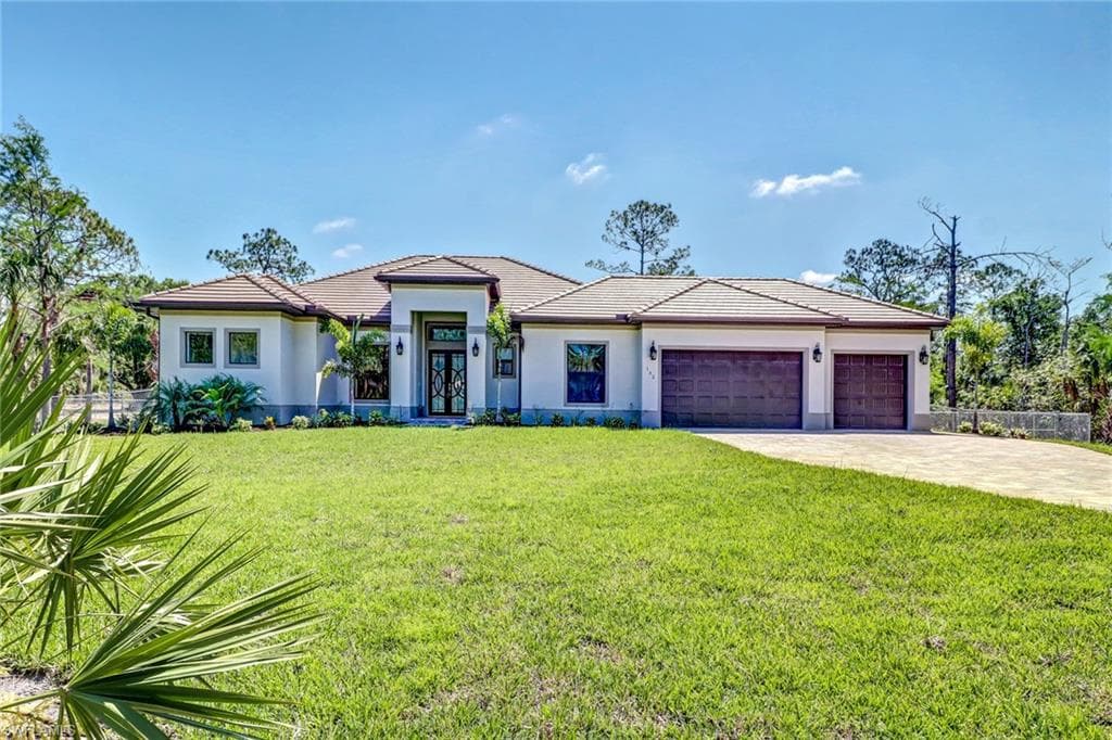 821 13th ST SW NAPLES, FL 34117