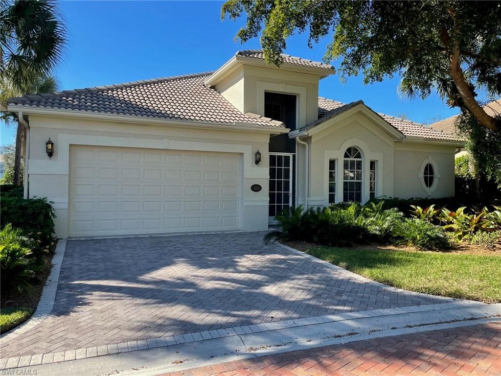 2256 ISLAND COVE CIR NAPLES, FL 34109