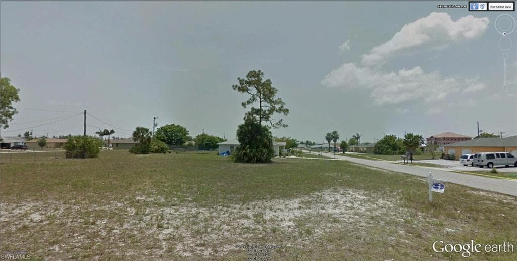 429 NE 16th PL CAPE CORAL, FL 33909