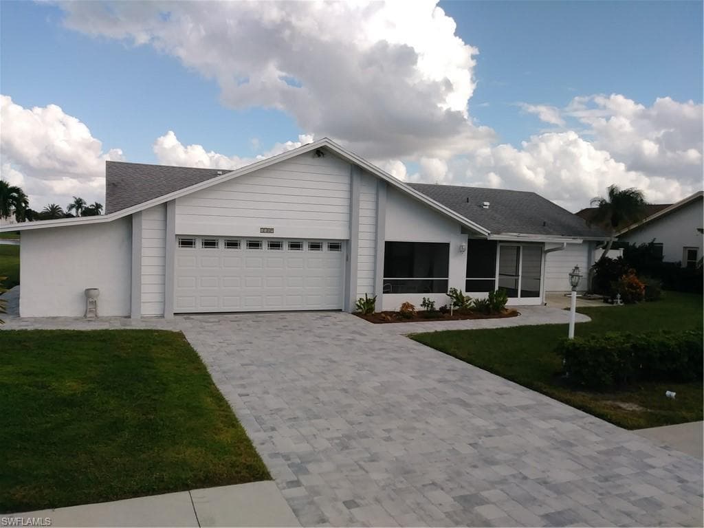 1189 Foxfire LN NAPLES, FL 34104