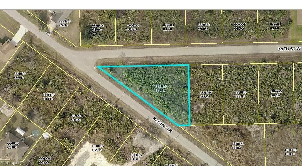 3215 29th ST W LEHIGH ACRES, FL 33971