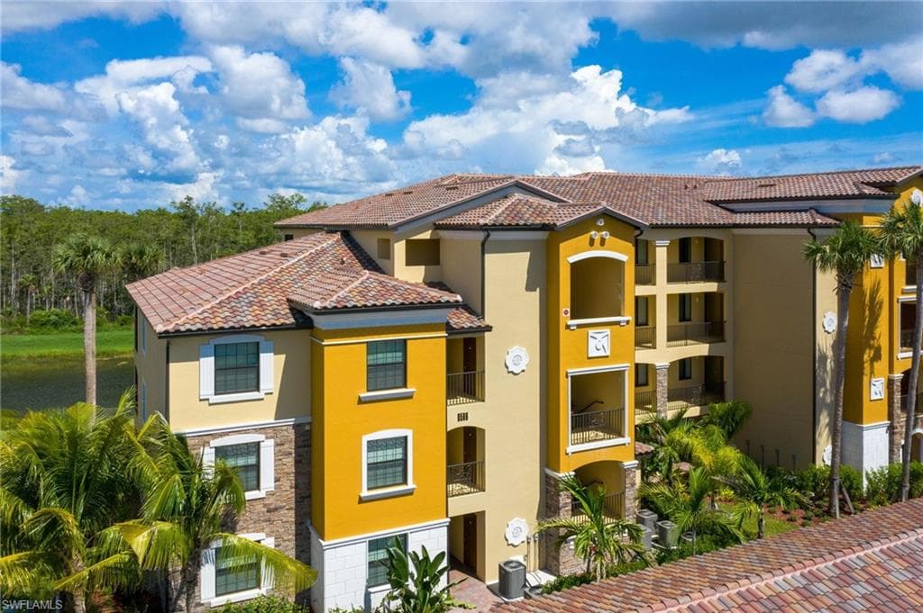 9596 Trevi CT 5431 NAPLES, FL 34113