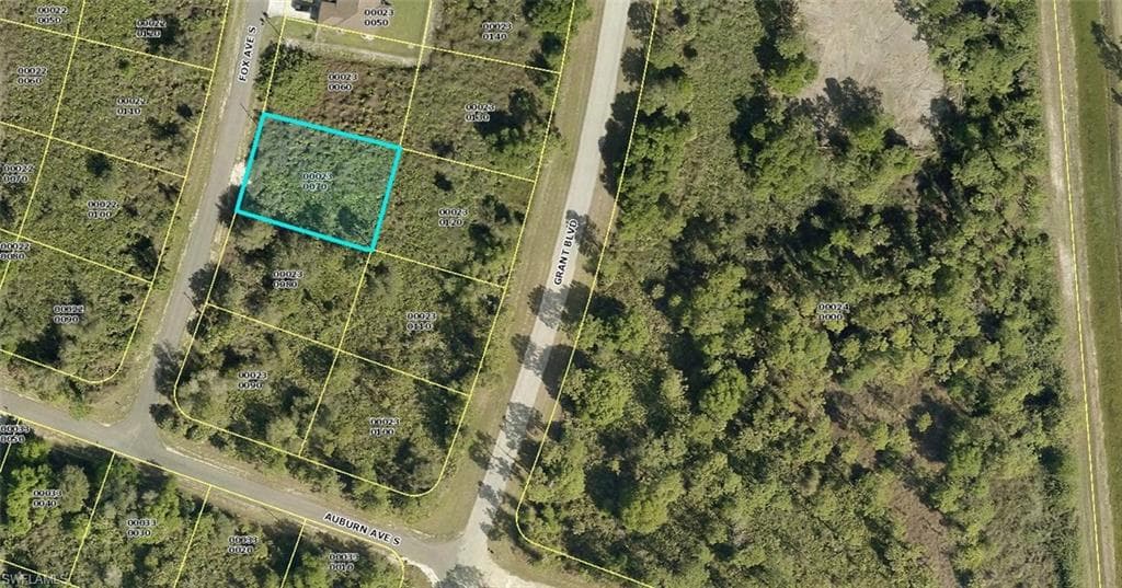 131 FOX AVE S LEHIGH ACRES, FL 33974