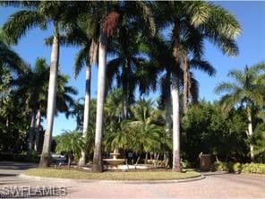1160 Wildwood Lakes BLVD 9-206 NAPLES, FL 34104