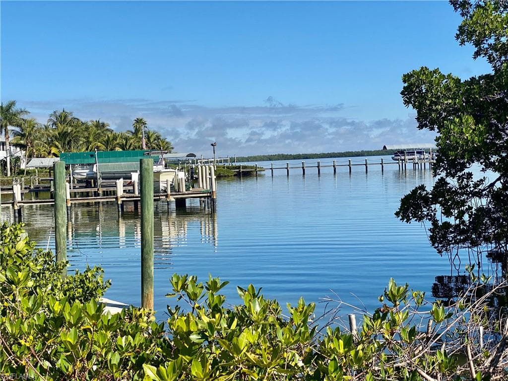 21531 Widgeon TER FORT MYERS BEACH, FL 33931