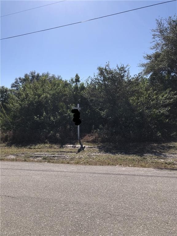 3721 25th ST SW LEHIGH ACRES, FL 33976