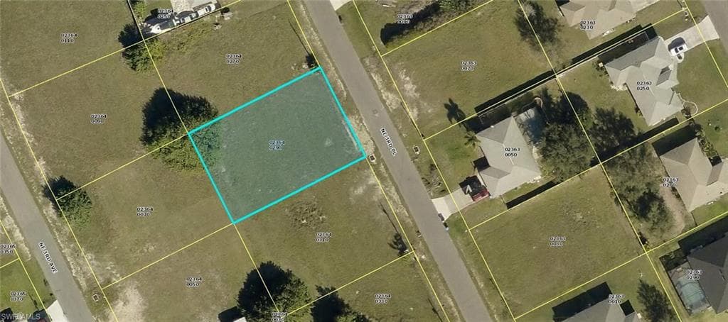 472 NE 3rd PL CAPE CORAL, FL 33909
