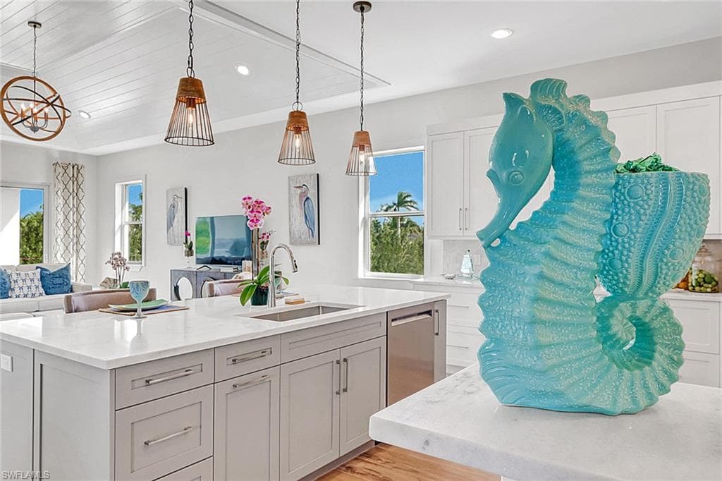 115 Cambria LN NAPLES, FL 34112