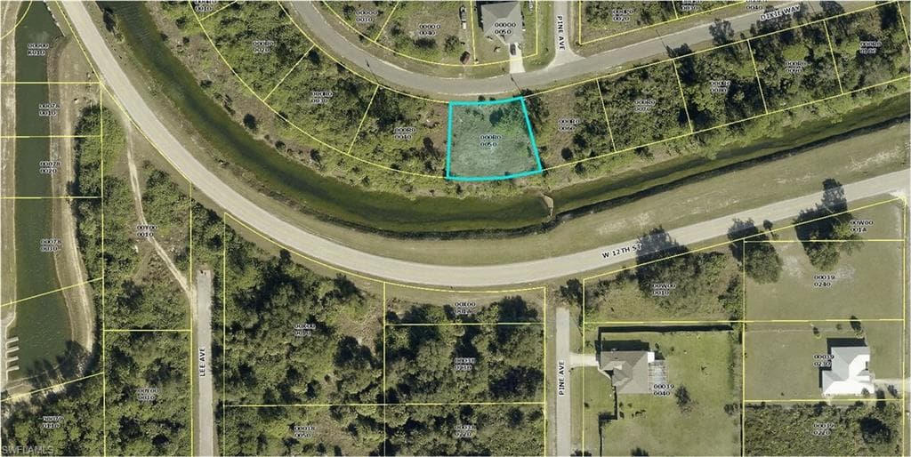 2101 Dixie WAY LEHIGH ACRES, FL 33972