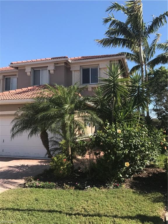 9533 Roundstone CIR FORT MYERS, FL 33967
