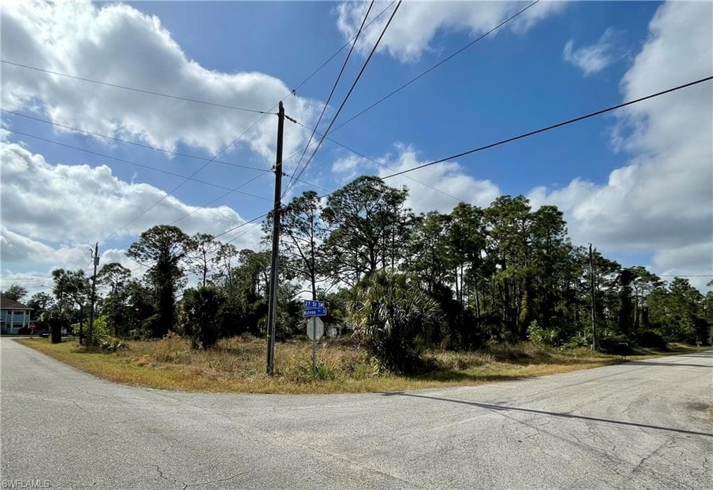 5013/5015 27th ST SW LEHIGH ACRES, FL 33973