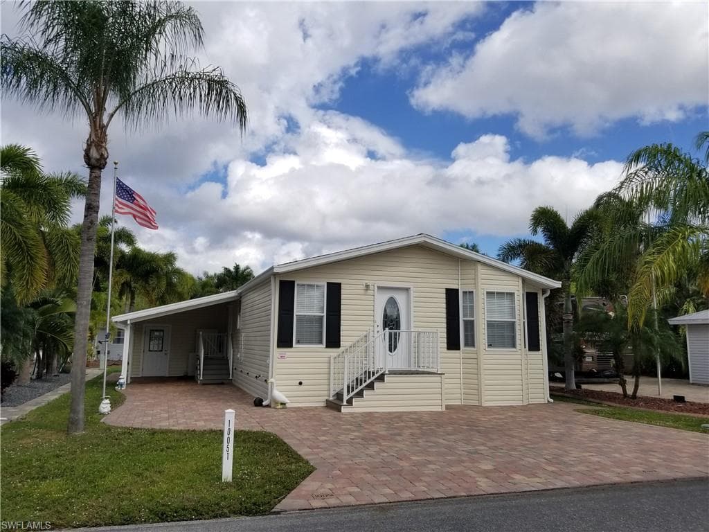 10051 Willowood DR FORT MYERS, FL 33905