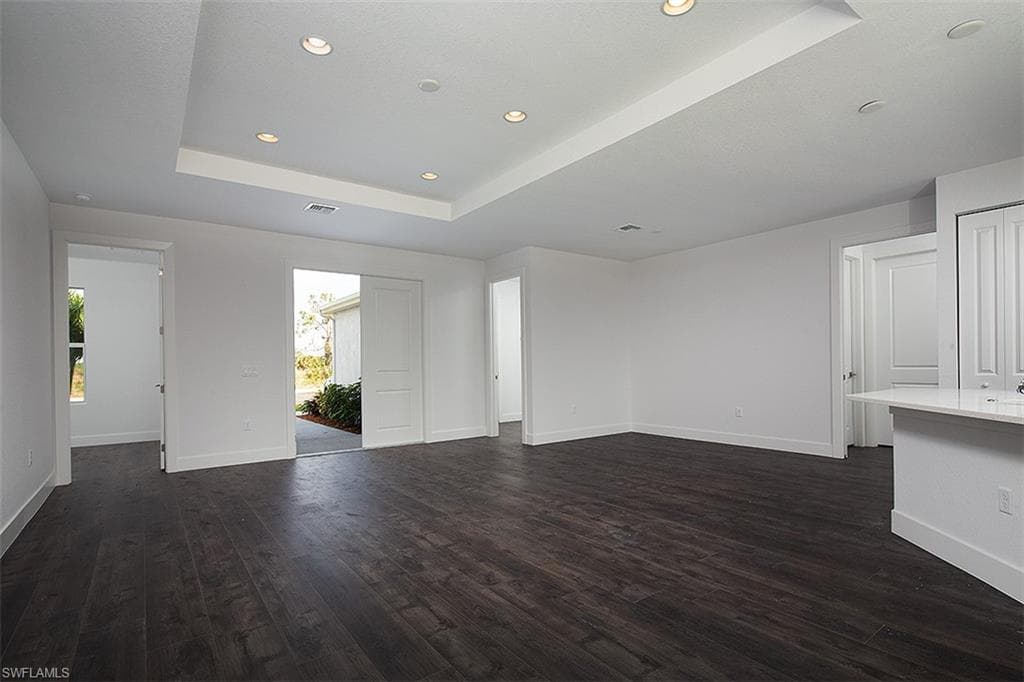 2647 45TH AVE NE NAPLES, FL 34120
