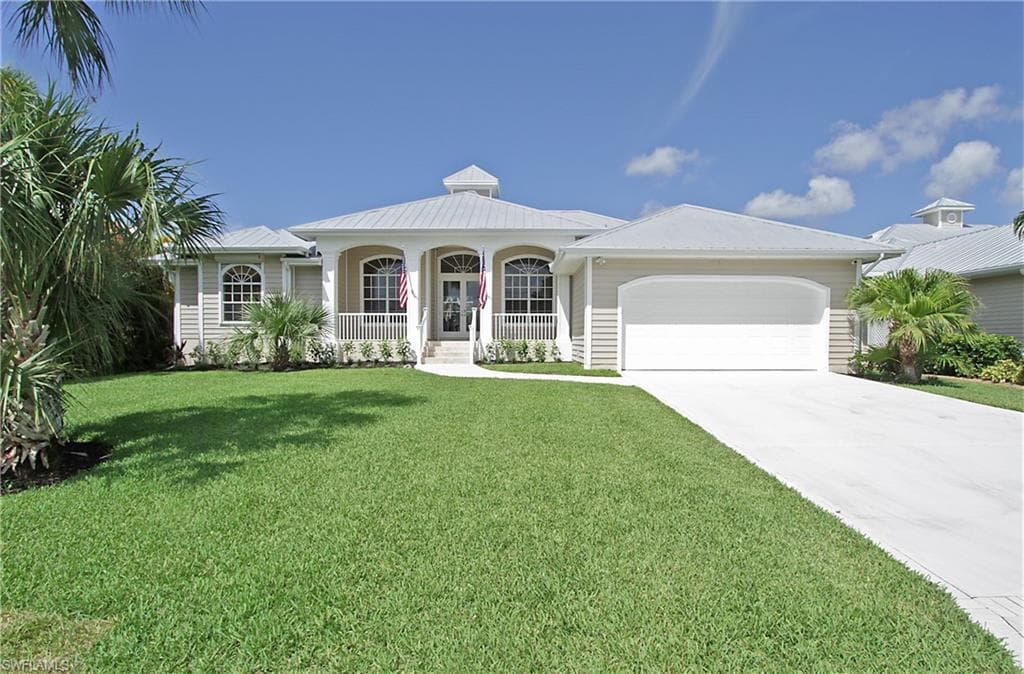 6125 Cocos DR FORT MYERS, FL 33908