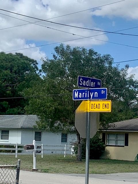 1825 Marilyn DR NORTH FORT MYERS, FL 33917