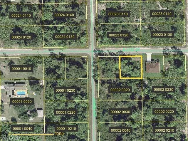 3602 E 21st ST ALVA, FL 33920