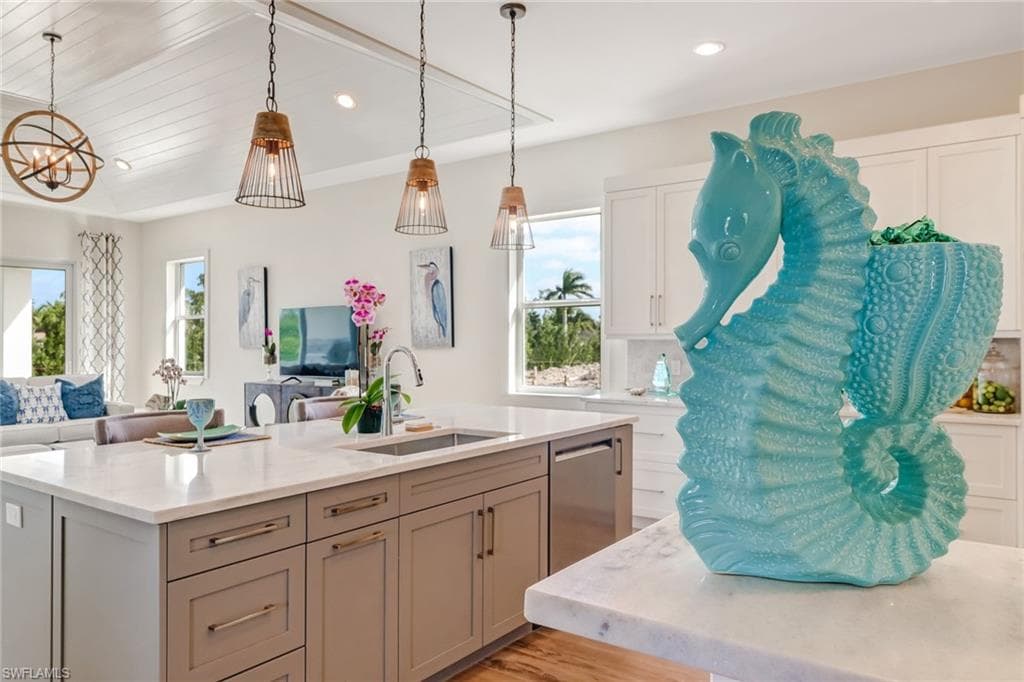 171 Cambria LN NAPLES, FL 34112