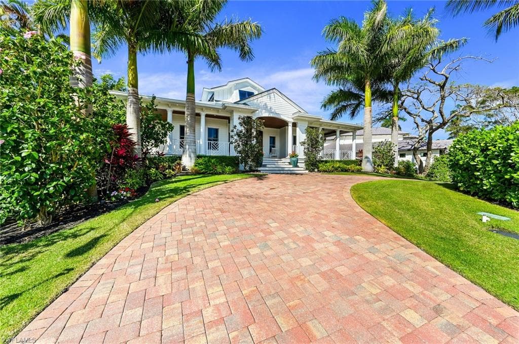 2150 Marina DR NAPLES, FL 34102