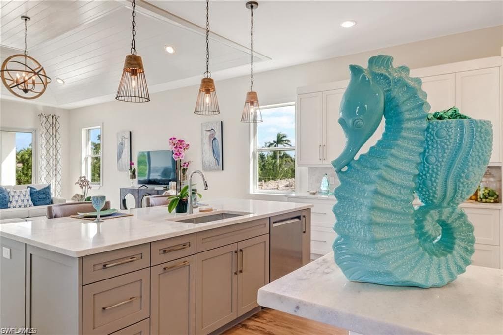 155 Cambria LN NAPLES, FL 34112