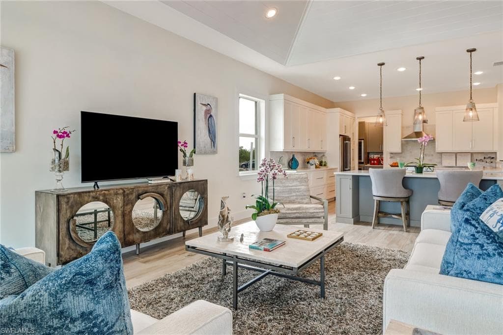 167 Cambria LN NAPLES, FL 34112