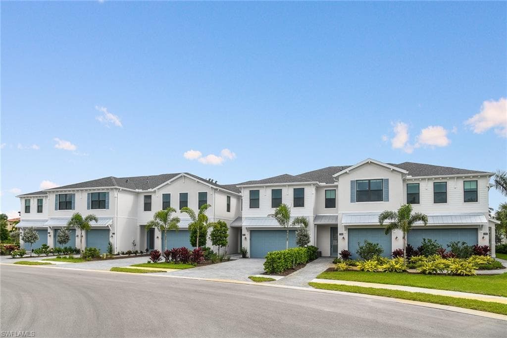 12976 Pembroke DR NAPLES, FL 34105