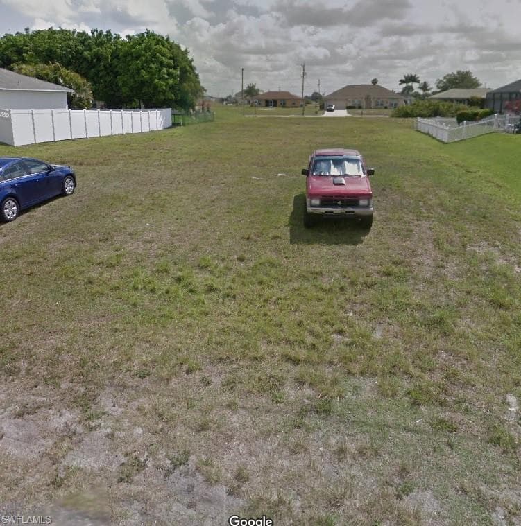 633 NE 6th AVE CAPE CORAL, FL 33909