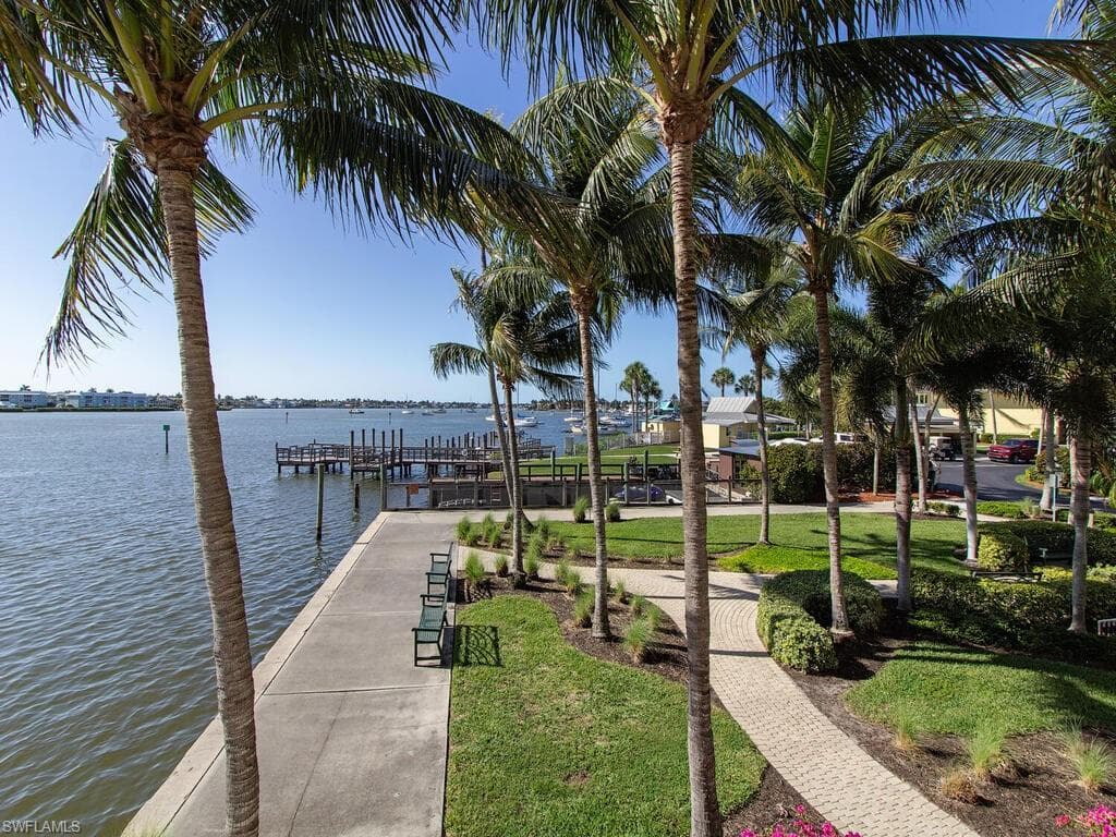 1001 10th AVE S 104 NAPLES, FL 34102