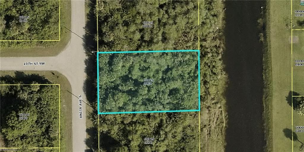 1001 Anita AVE S LEHIGH ACRES, FL 33976