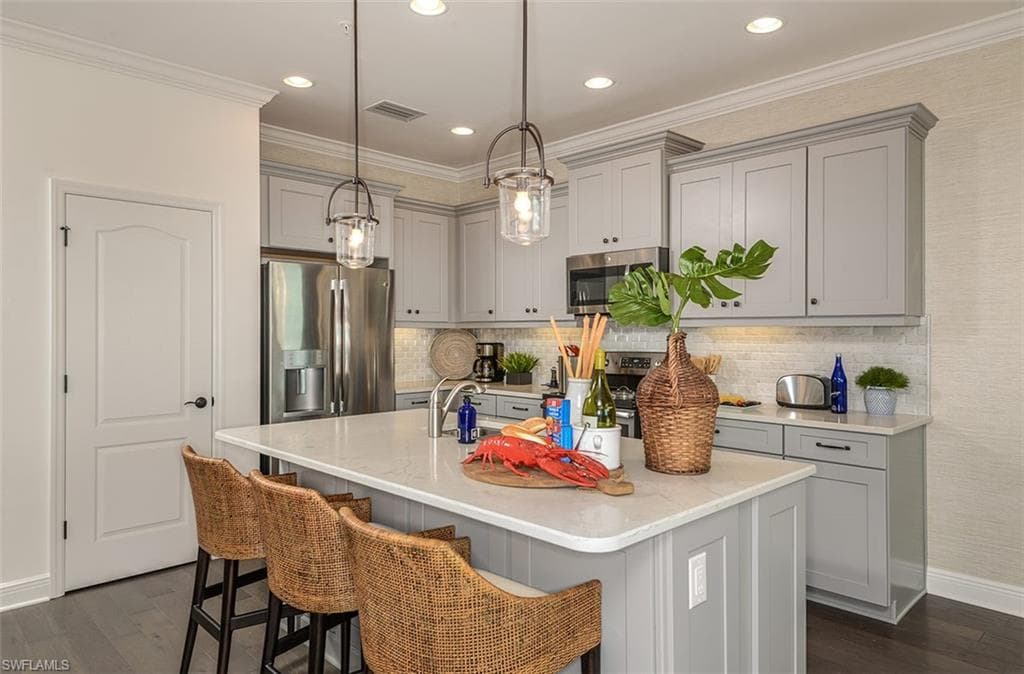 2280 Priory LN 1107 NAPLES, FL 34120