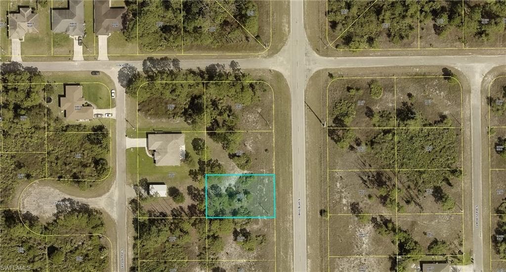 798 Bell BLVD S LEHIGH ACRES, FL 33974