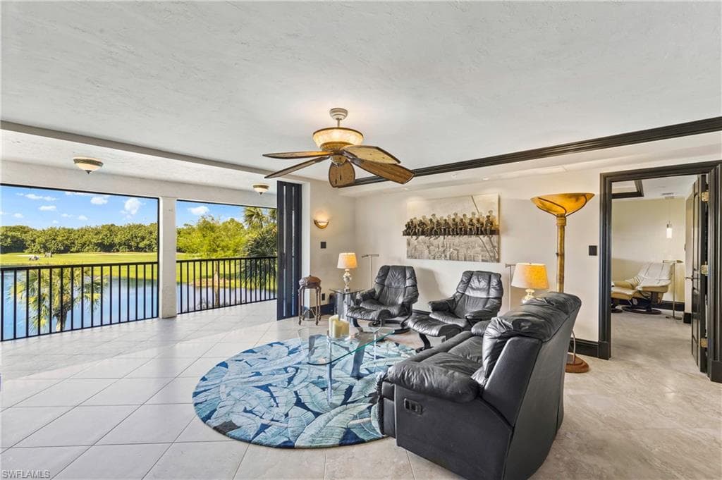 6020 Pelican Bay BLVD E-203 NAPLES, FL 34108