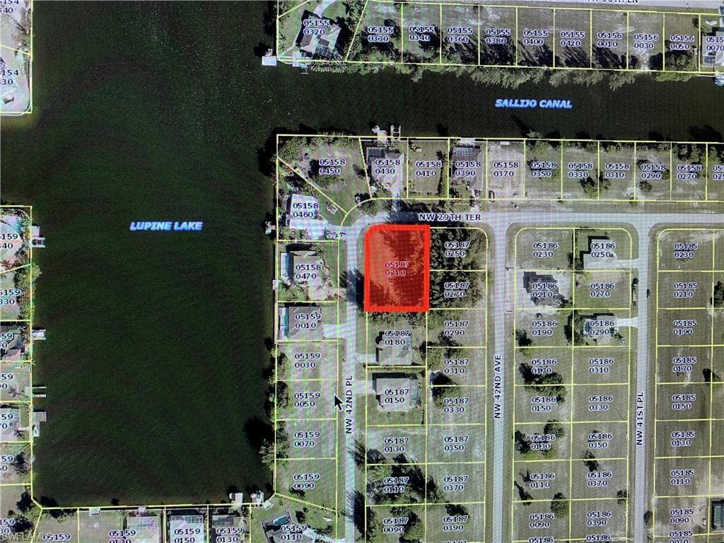 2827 NW 42nd PL CAPE CORAL, FL 33993