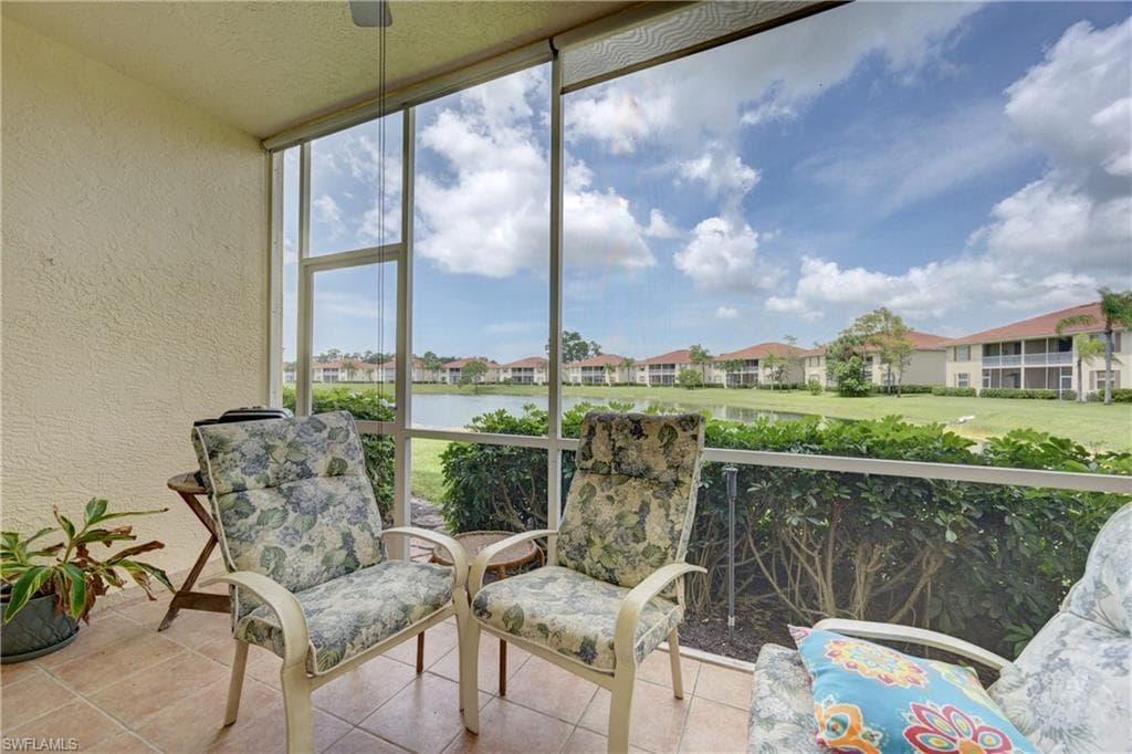 330 Robin Hood CIR 101 NAPLES, FL 34104