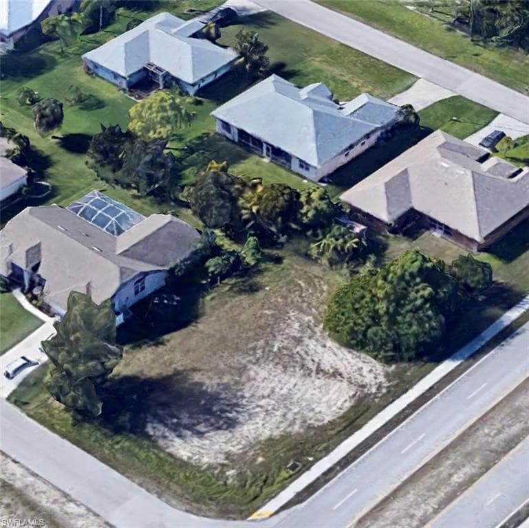 3704 19th AVE CAPE CORAL, FL 33914
