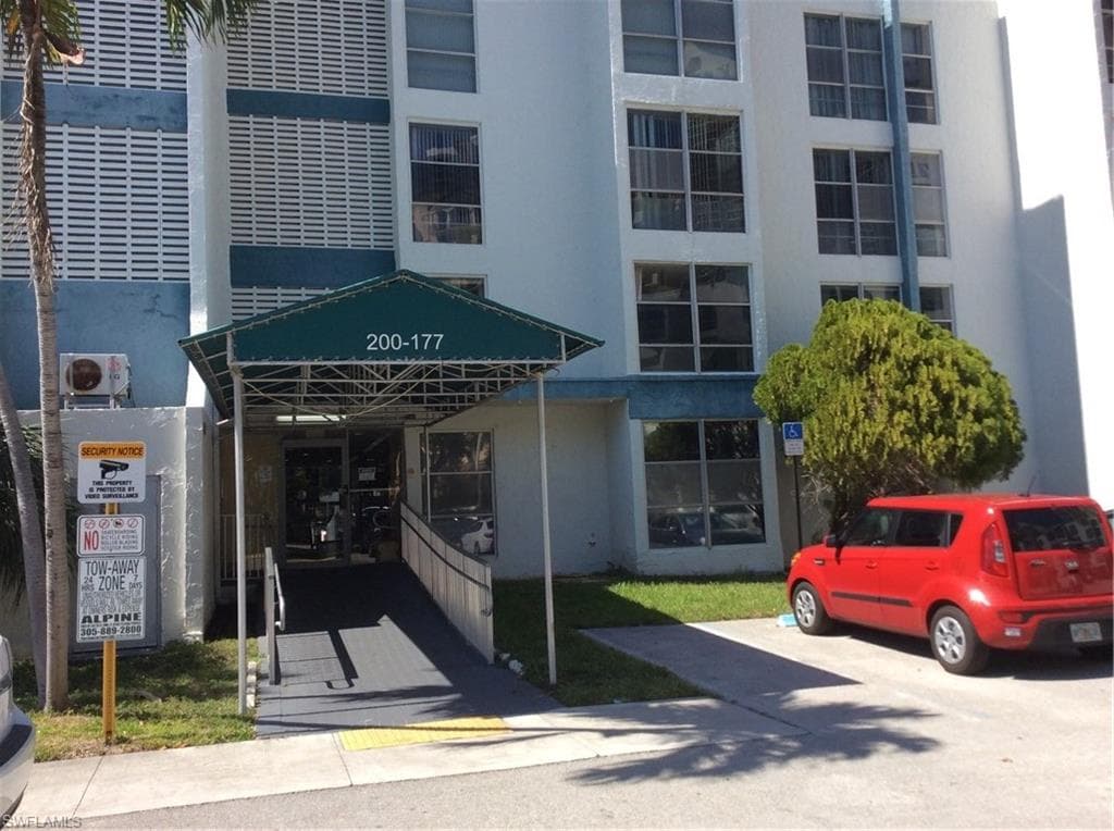 200 177th DR 306 SUNNY ISLES BEACH, FL 33160