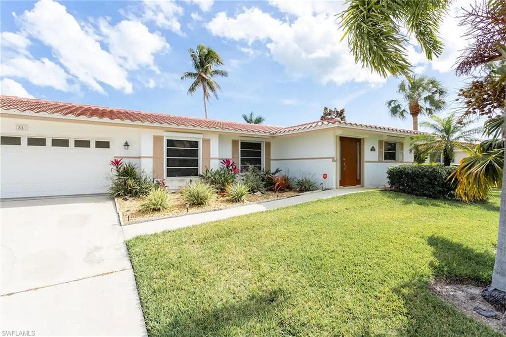 81 Buttercup CT MARCO ISLAND, FL 34145