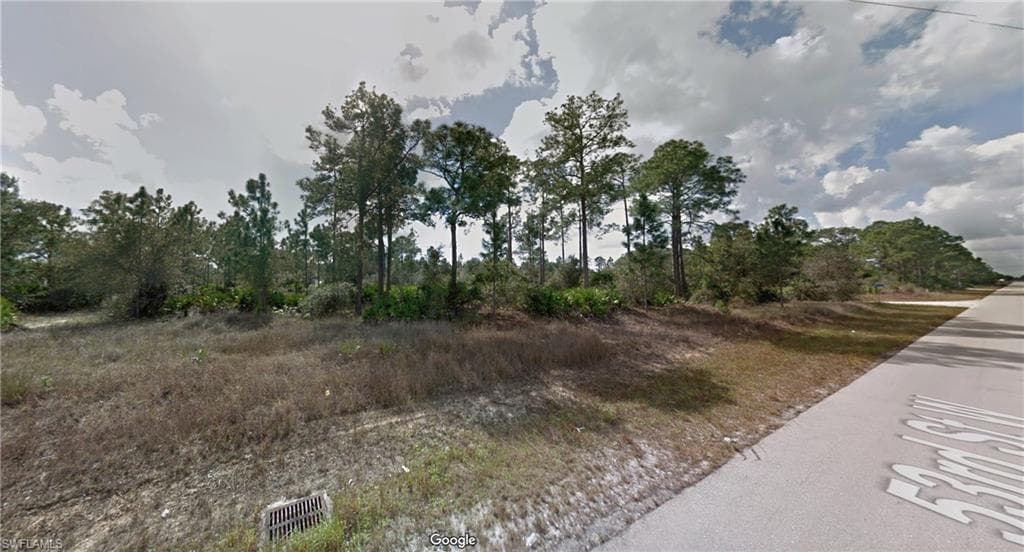 2601 53rd ST W LEHIGH ACRES, FL 33971