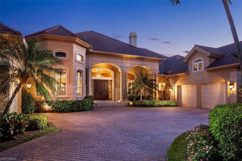 2712 Buckthorn WAY NAPLES, FL 34105