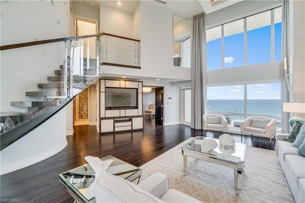 1851 Gulf Shore BLVD N 602 NAPLES, FL 34102
