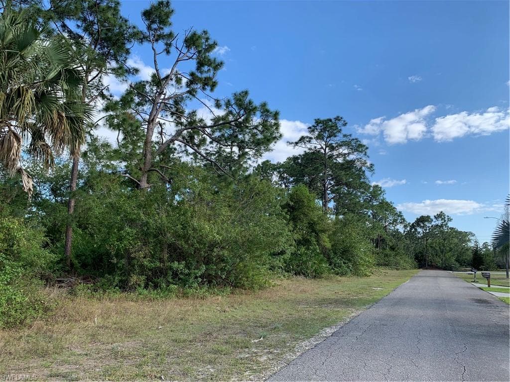 202 Gerald AVE N LEHIGH ACRES, FL 33971