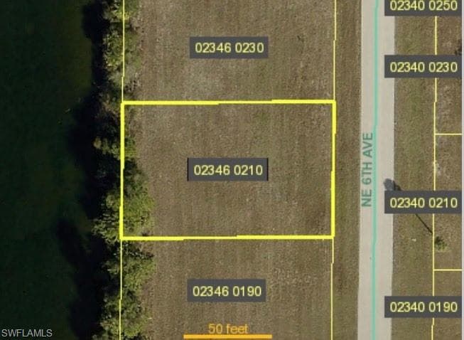 2810 NE 6th AVE CAPE CORAL, FL 33909