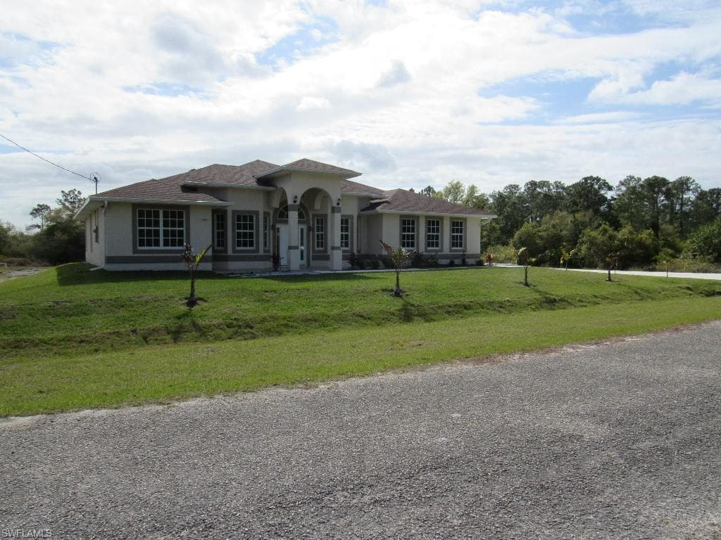 1896 Weldon AVE LEHIGH ACRES, FL 33972