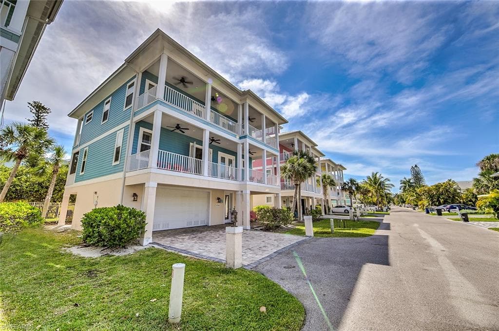 282 Delmar AVE 282 FORT MYERS BEACH, FL 33931