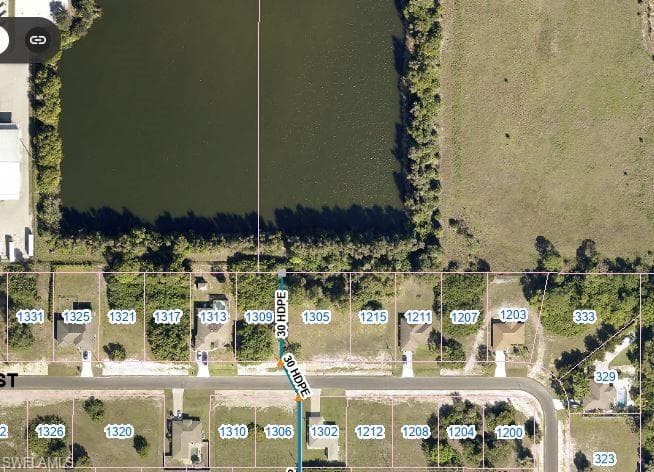 1215 NW 4th ST CAPE CORAL, FL 33993