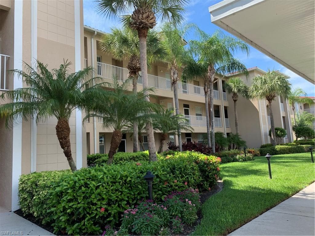 2740 Cypress Trace CIR 2735 NAPLES, FL 34119